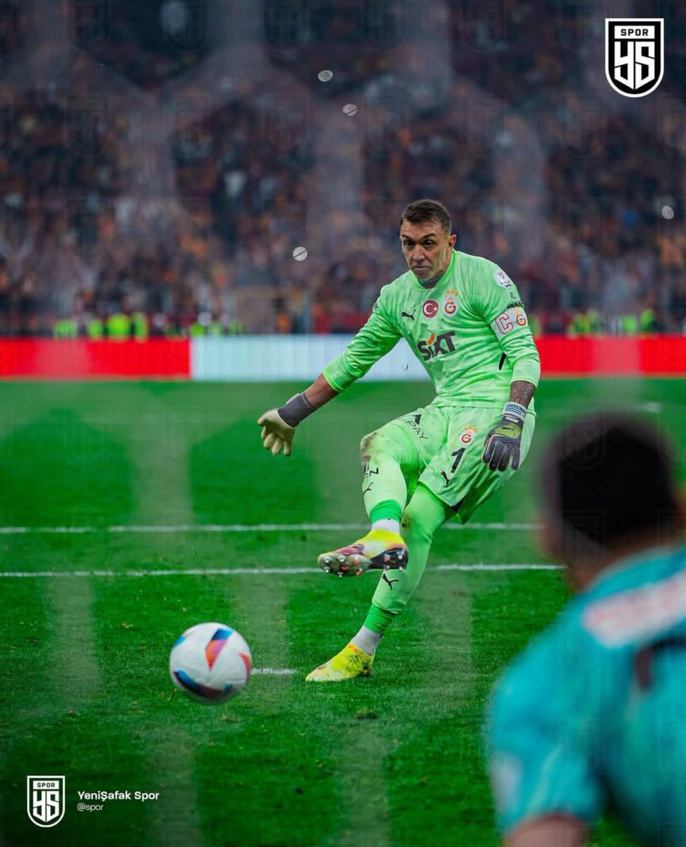 #SampiyonGalatasaray
KAPTAN 🥹❤️💛