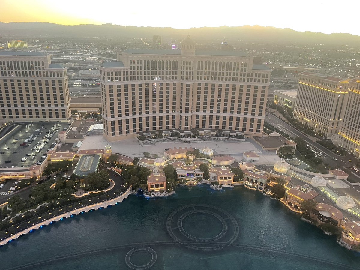 Flya3202's tweet image. Personne pour me rejoindre en haut de la Tour Eiffel ???😉

Je serais en ville du 27/5 au 3/06 🤩

Nobody to join me at the top of the Eiffel Tower ??? 😉

I will be in the town from 5/27 to 6/03 🤩