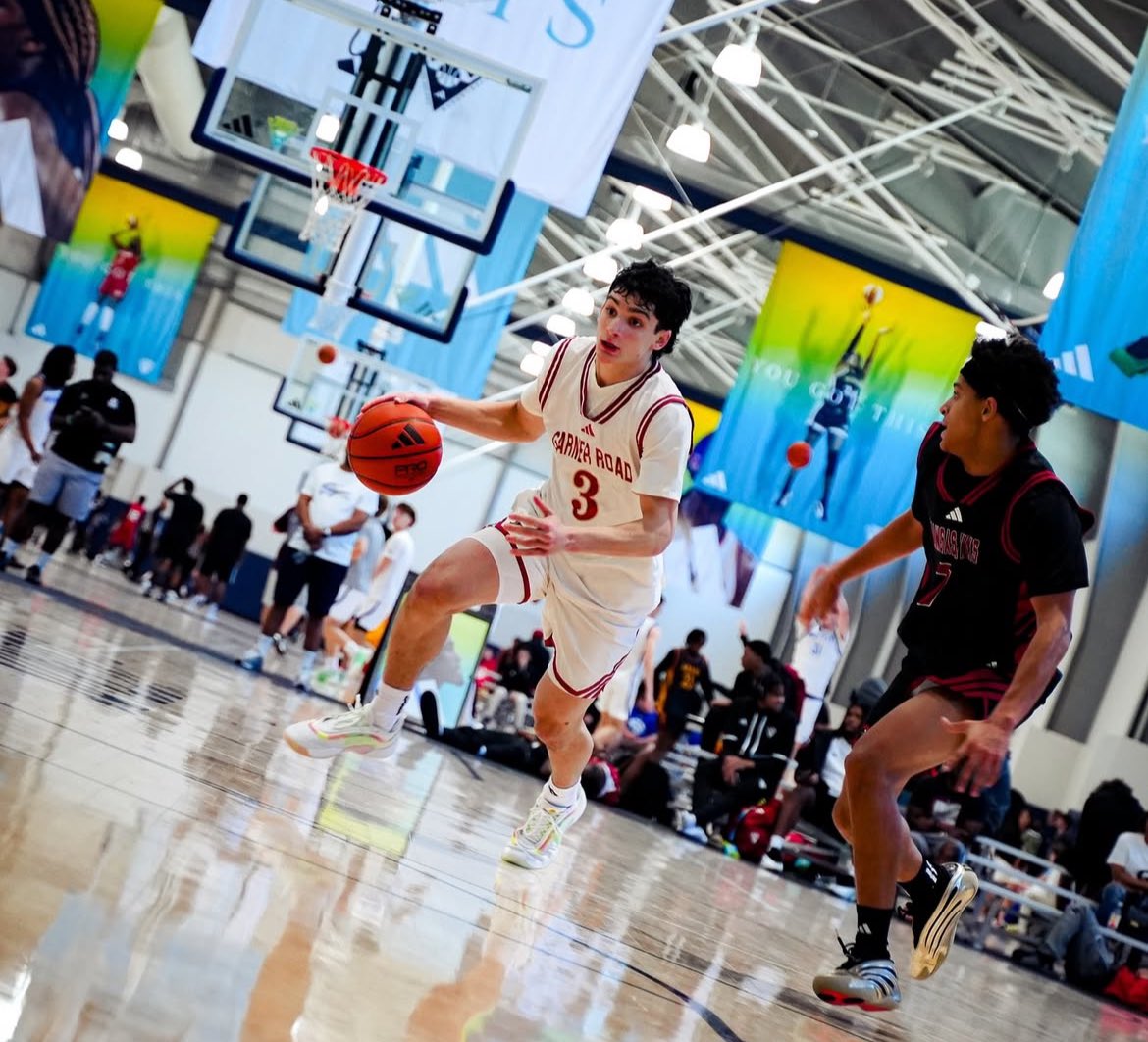 HS Top Recruits (@hstoprecruiting) on Twitter photo 2026 PG Louis OāKeefe (<a href="/louisokeefe_/">Louis OāKeefe</a>)
Just went off at session 2 of the <a href="/3SSBCircuit/">3Stripes Select Basketball</a>
He put up 43 points (14-26 FG, 8-13 3FG, 7-8 FT) 4 rebounds and 1 assist in the win for <a href="/GroadBballHS/">Garner Road Basketball Club HS - National/3SSB</a>
A name to keep an eye on!
šø: <a href="/GroadBballHS/">Garner Road Basketball Club HS - National/3SSB</a> 2026 PG Louis OāKeefe (<a href="/louisokeefe_/">Louis OāKeefe</a>)
Just went off at session 2 of the <a href="/3SSBCircuit/">3Stripes Select Basketball</a>
He put up 43 points (14-26 FG, 8-13 3FG, 7-8 FT) 4 rebounds and 1 assist in the win for <a href="/GroadBballHS/">Garner Road Basketball Club HS - National/3SSB</a>
A name to keep an eye on!
šø: <a href="/GroadBballHS/">Garner Road Basketball Club HS - National/3SSB</a>