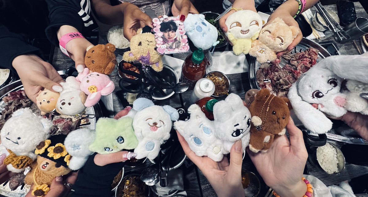 ⋆ ava ⋆ jeno’s 고양이 ⋆˚🐾˖° tweet media