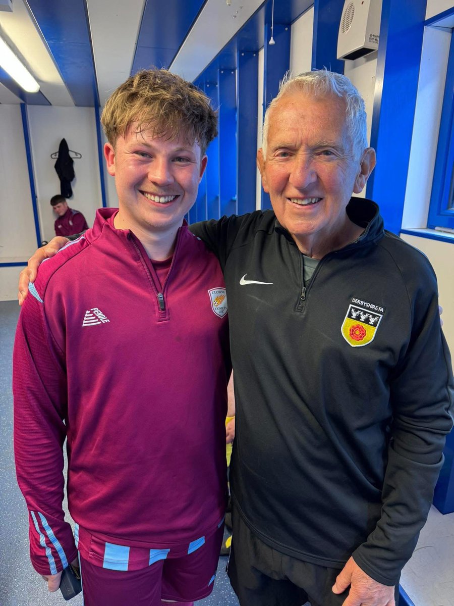 ChesterfieldSL's tweet image. Before today’s final, Ralph Morton received a guard of honour from both clubs and match officials as he celebrates his 50th year in football

Ralph shared his special day with his grandson, Lewis.

Ralph, we thank you for your service 

@FA_PGMOL @FARefereeing @no1lino