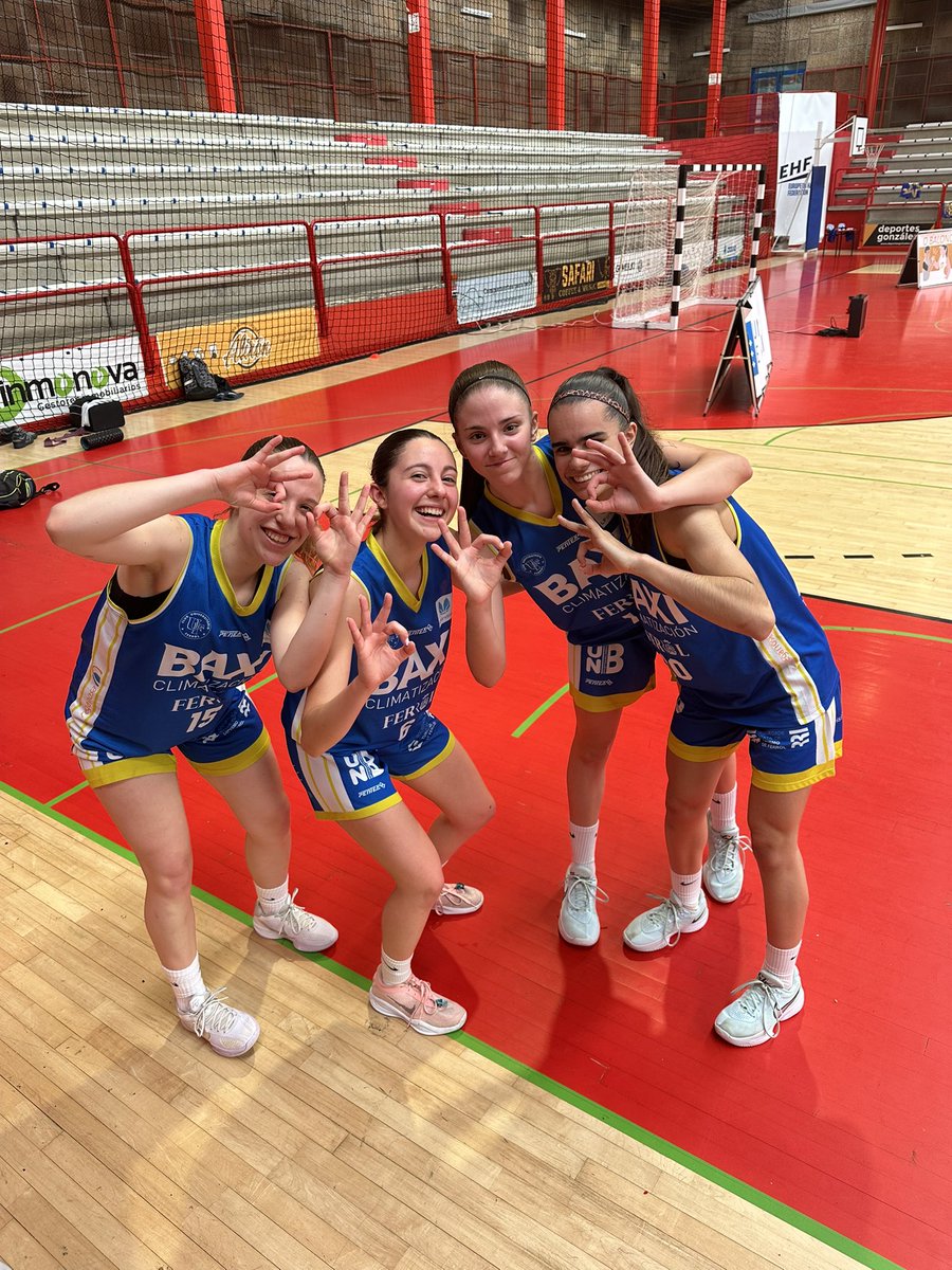 Subcampeonas gallegas en el Campeonato de 3x3 U17 de clubes🏀

Una segunda plaza muy merecida para las chicas con la que consiguieron su plaza para el Campeonato de España U17 de clubes que se celebrará en Cuenca del 13 al 15 de junio.

¡Enhorabuena chicas!

💙

<a href="/FGB_Baloncesto/">FGB</a>