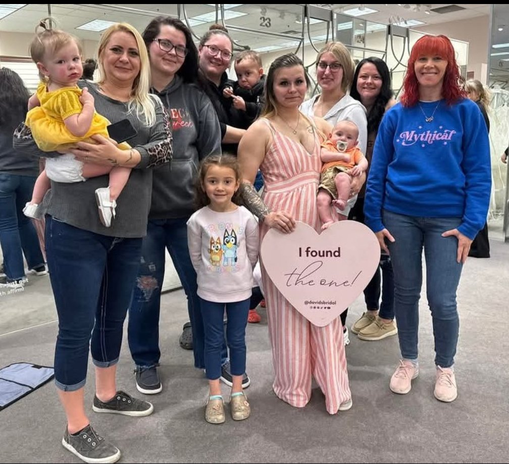 StephTwo3's tweet image. Recently went with my future daughter-in-law to help her pick out her wedding dress!! She looked beautiful in it! ☺️ #MERCHICALITY