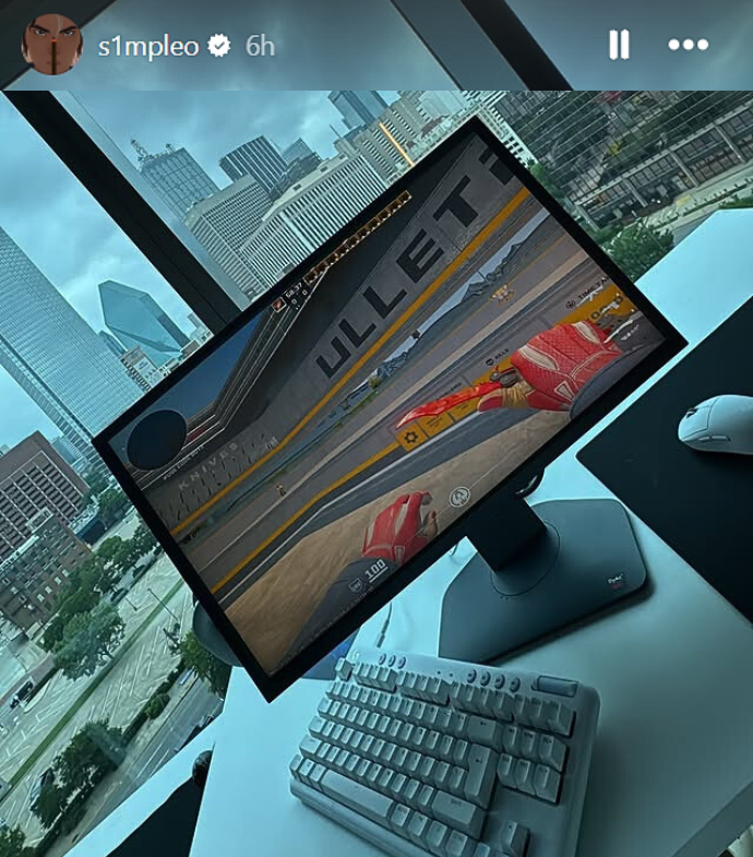 Ozzny_CS2's tweet photo. s1mple made it to Dallas ‼️

This picture FaZe shared has too much AURA 🥶 https://t.co/oIFdsR8olf