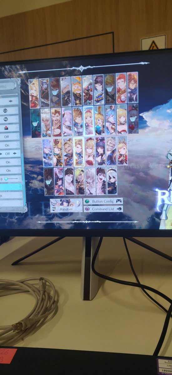 There were no DLC characters. I play Sandy currently so... yeah
At that point I was fiending for some games so I just played Kat, until 30 mins later one of the TOs told us that we shouldn’t be here because it’s indeed a TO desk and players shouldn’t be there

(6/17)