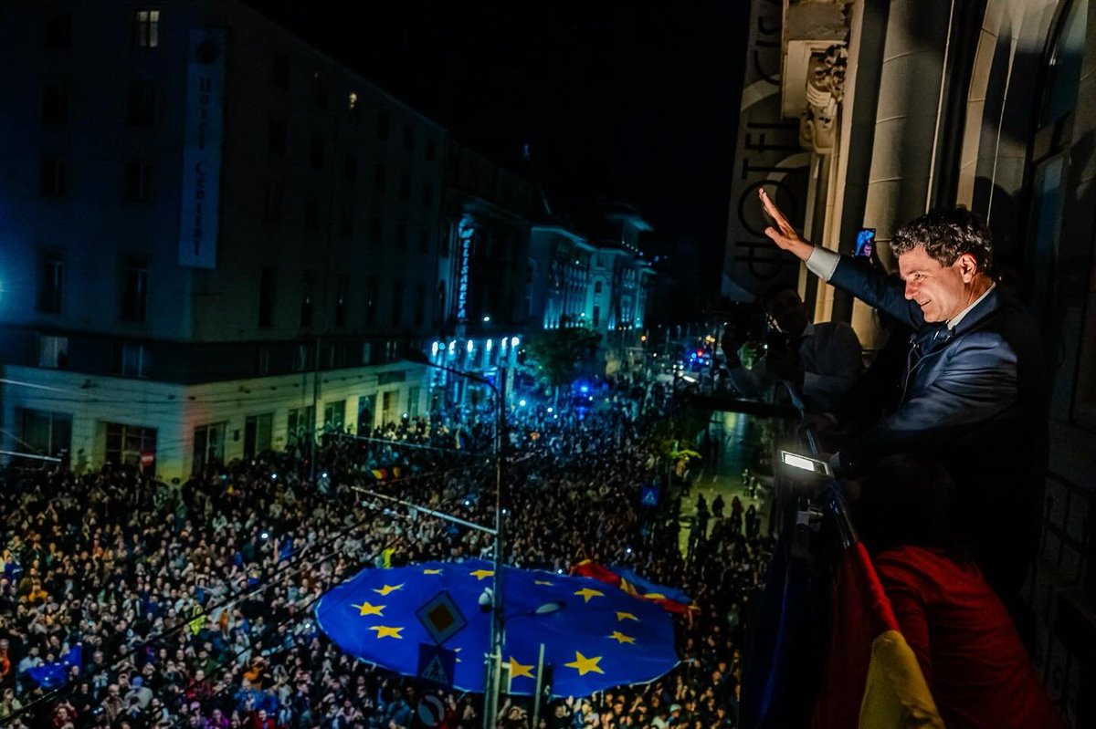 Congratulations, Mr. President! 💚💚💚
<a href="/NicusorDanRO/">Nicușor Dan</a> 

#Romania #RomanianElections #EuropeanUnion #Progress #Georgescu #SuieMimion