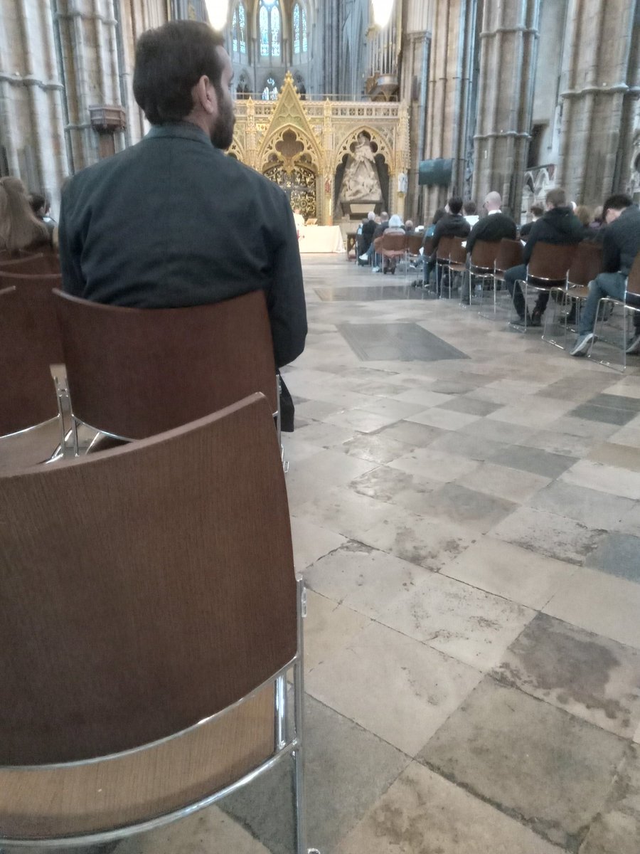 2ush's tweet image. Sunday service at Westminster Abbey London