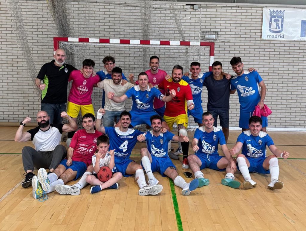 🏆 3ª División - Grupo 3
🗓️ Jornada 29
📅 17/05/2025
🕔 18:50 H.
🏟 P.M. La Masó

4️⃣ <a href="/fschamberi1/">F.S. Chamberí</a> 
6️⃣ <a href="/cascoantiguofs/">C.D.E. Casco Antiguo</a>

<a href="/Davidel9deltoro/">David H</a> ⚽️⚽️
#Rodri ⚽️⚽️
<a href="/Adri_mb10/">Adri</a> ⚽️
#Toni ⚽️