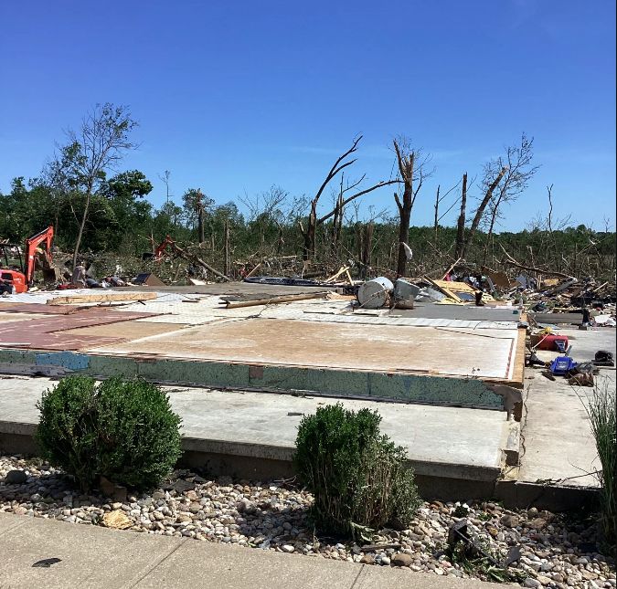 MaxVelocityWX's tweet photo. The NWS has confirmed that a violent EF-4 tornado with peak winds of 190 mph impacted southern Williamson County, IL, during the early evening hours of Friday, May 16, 2025. This is the strongest tornado rated by NWS Paducah KY since the Mayfield EF-4. https://t.co/hmHeWZRP9N