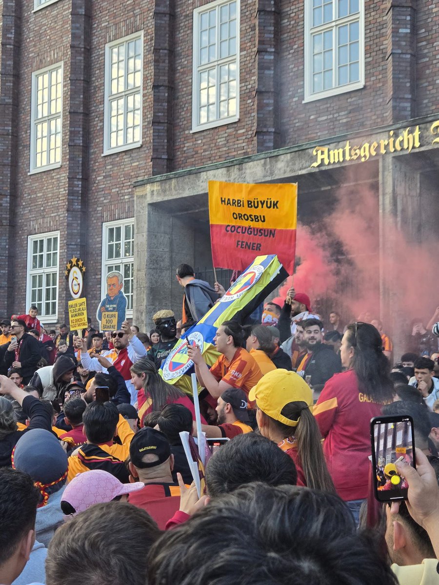 Majesteleri (@siyahalpacino) on Twitter photo 