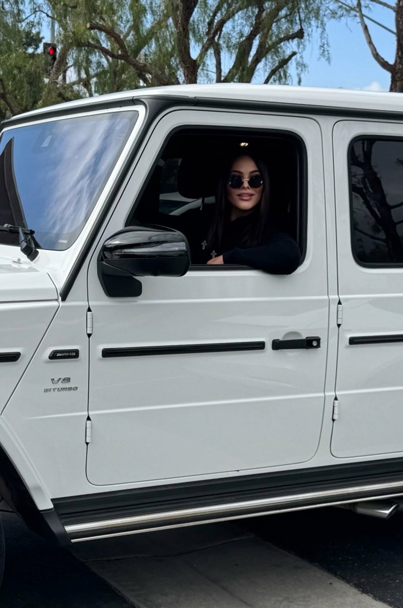 MayeliClub's tweet image. Happy Sunday everyone 😎