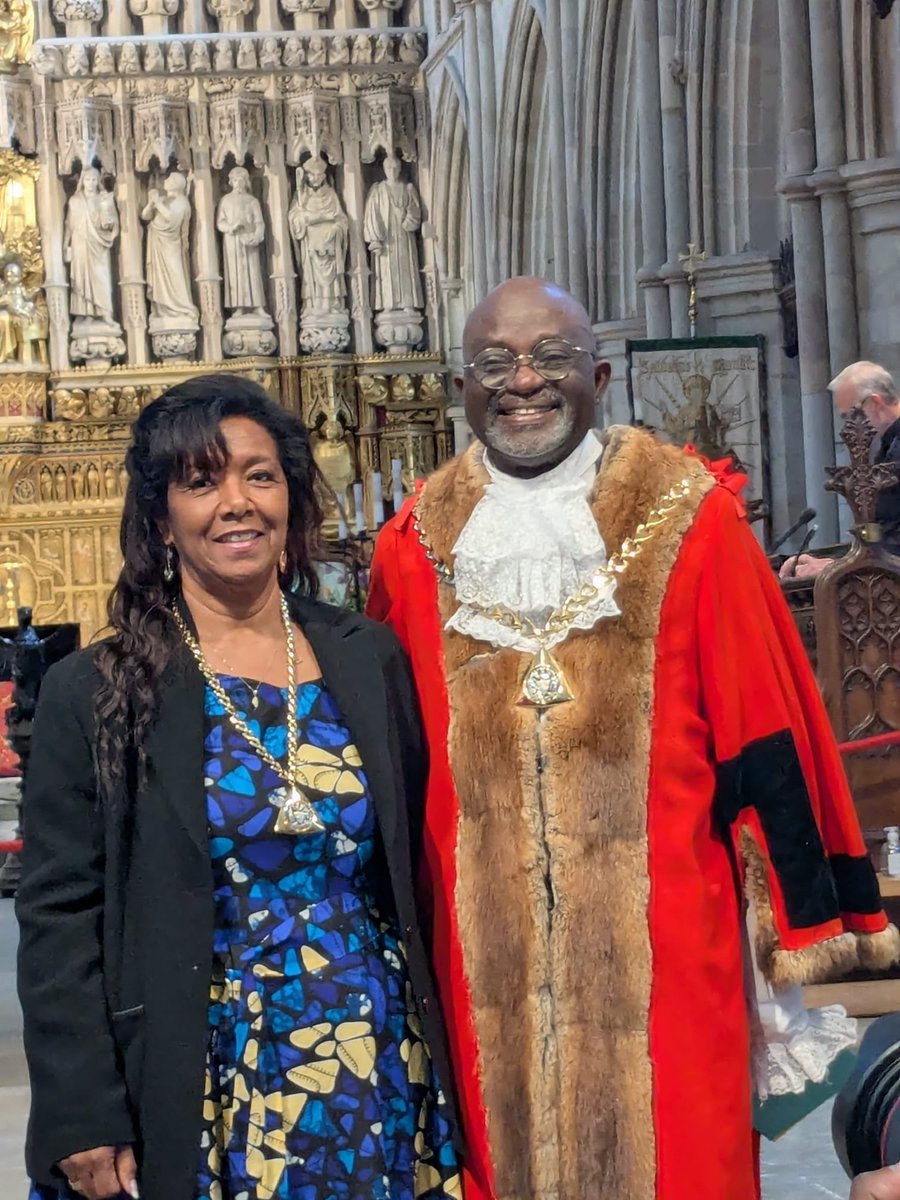 sunnylambe's tweet image. Very Surreal! An amazing grace, great honour & privilege to be installed Mayor @lb_southwark & wife #Jeangalleylambe as #Mayoress. Thank you @BishopSouthwark @metpoliceuk and everyone who came to support me on Saturday 17 May at @Southwarkcathed