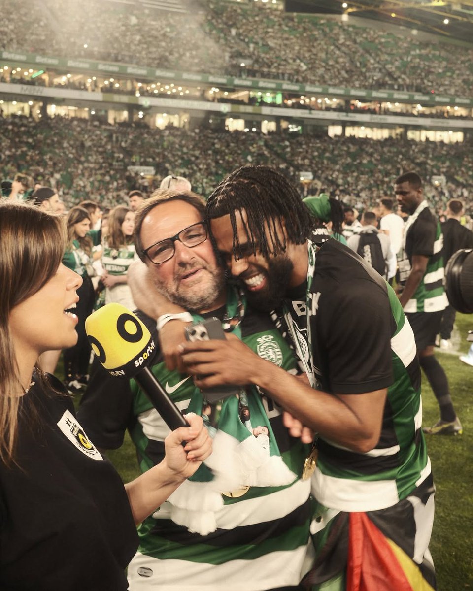 Não poderia ser de outra forma mas adoro o carinho que todo o plantel tem com o Paulinho 💚