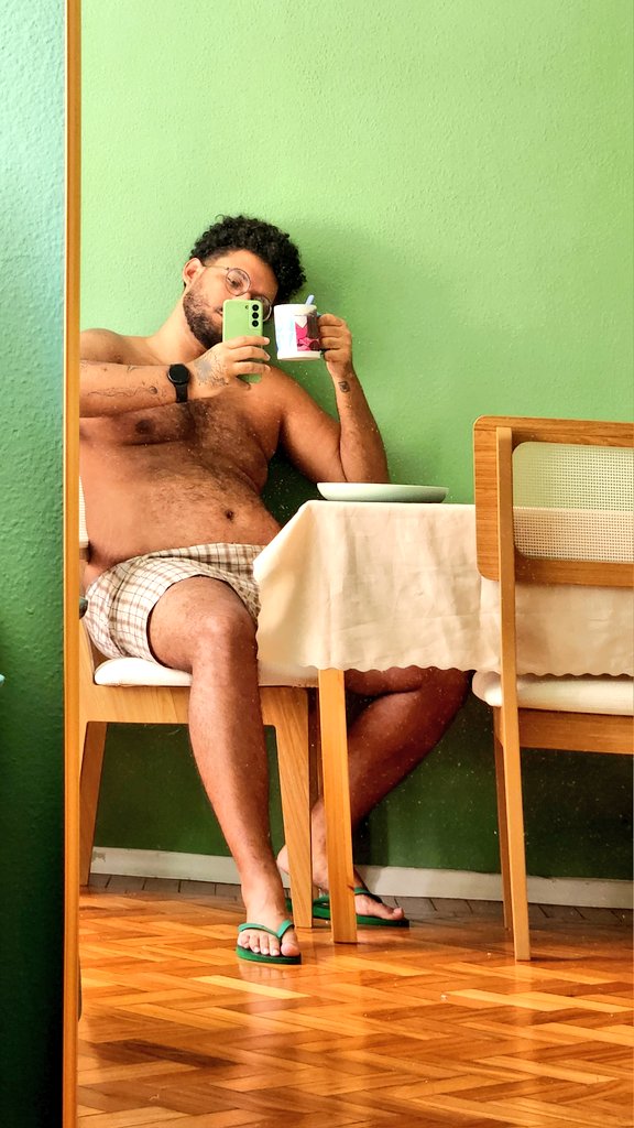 uriahdio's tweet photo. felt cute ☕️ https://t.co/1P47TeD7zs