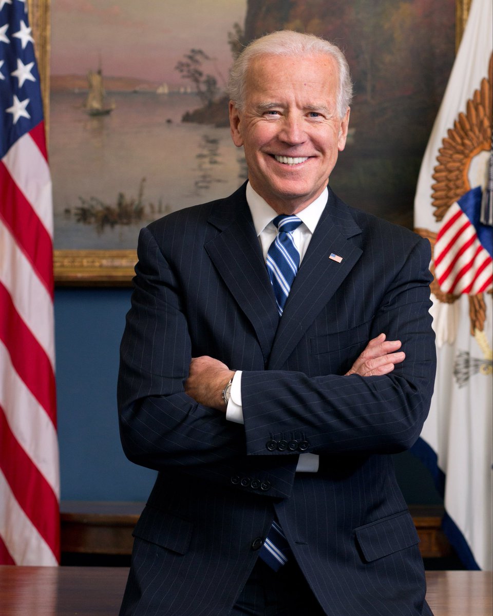 LucasSa56947288's tweet image. Everyone.
Drop a 💙 and 🙏🏾 to show former President Biden your support as he battles an aggressive form of cancer!