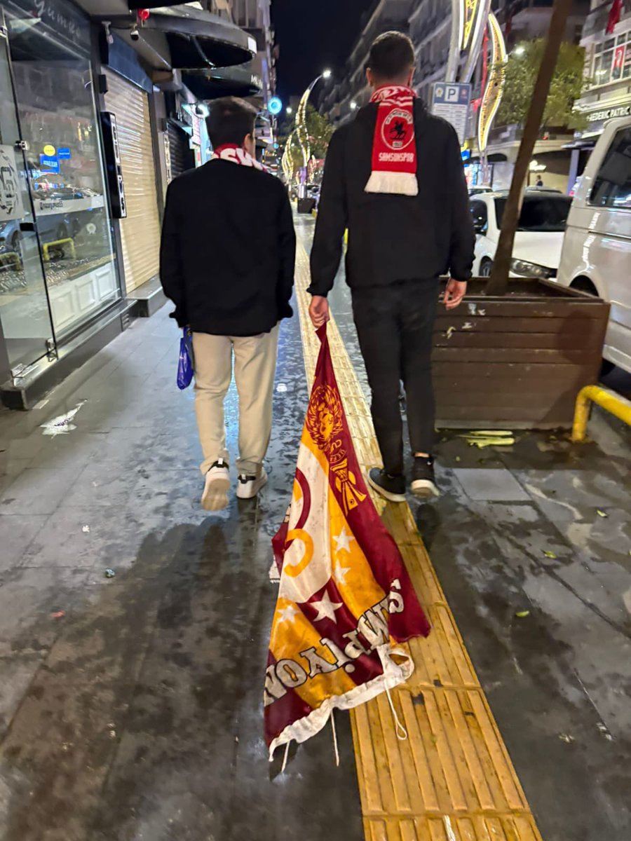 BURASI KARADENİZ BURADA KRAL BİZİZ