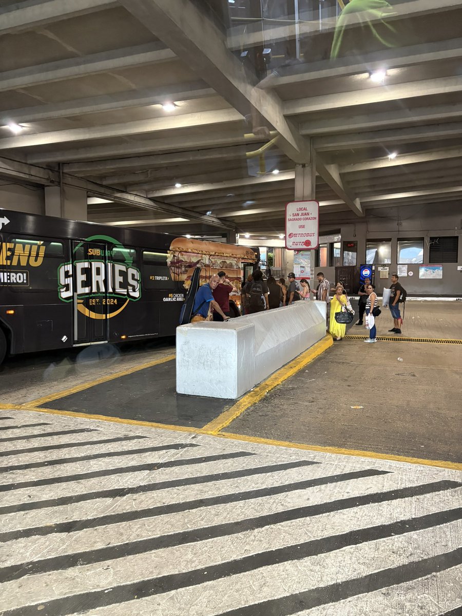Gian Cordero🚍AMA stan (@gianndelrey) on Twitter photo <a href="/gata36998/">Gato Gata</a> <a href="/Casioppeia/">Celeste Casiopea 🇵🇷🏳️🌈</a> Entendemos las limitaciones presupuestarias, pero los fondos sí existen para operar la AMA los 7 días, y de hecho, la AMA recibe fondos públicos para ofrecer servicio completo. El problema no es dinero, es decisión administrativa.
La ruta T3, incluso en domingo, mueve miles.Hoy <a href="/gata36998/">Gato Gata</a> <a href="/Casioppeia/">Celeste Casiopea 🇵🇷🏳️🌈</a> Entendemos las limitaciones presupuestarias, pero los fondos sí existen para operar la AMA los 7 días, y de hecho, la AMA recibe fondos públicos para ofrecer servicio completo. El problema no es dinero, es decisión administrativa.
La ruta T3, incluso en domingo, mueve miles.Hoy