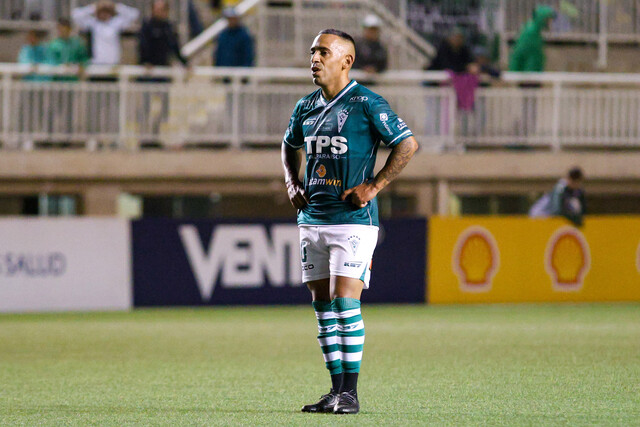 Cubi_Rubix's tweet photo. 🧵 [HILO] Notas Santiago Wanderers ⚽️⚪️🔵 2-2 vs Deportes Santa Cruz

El uno a uno del equipo de una amarga tarde https://t.co/fNwE2zGGP3