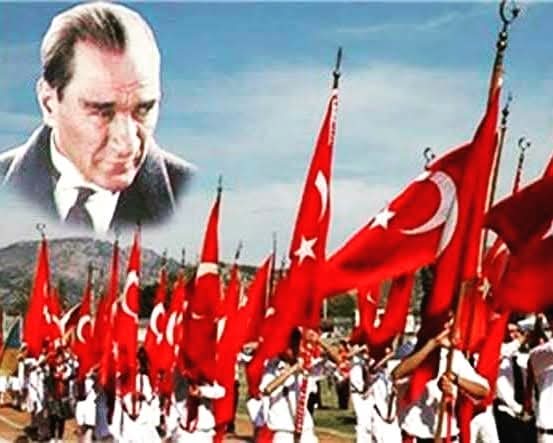 geresinli's tweet photo. 19Mayıs 1919 🇹🇷

Atatürk'ümüzün önderliğinde 7 düvele karşı ulusça savaşmaya ve başarmaya ant içtiğimiz gün... Başardık, gerekirse yine başaracağız... 

19 Mayıs Atatürk'ü Anma Gençlik ve Spor Bayramı'mız Kutlu Olsun! https://t.co/EkvqbvC1x5