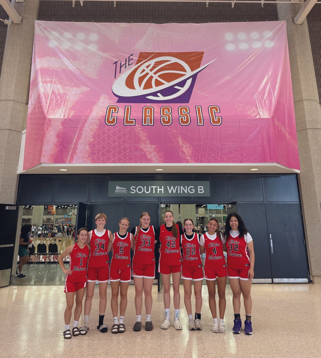 KellonCash5's tweet image. 2027 Ohio Future E40 played some good competition and went undefeated this weekend at The Classic in Louisville.