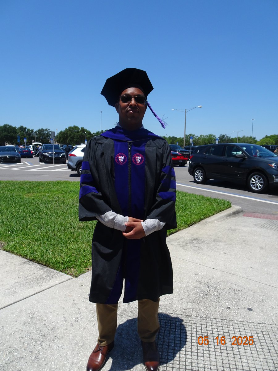 DOmowale's tweet image. My law school journey is officially over. Looking forward to the next journey which awaits.