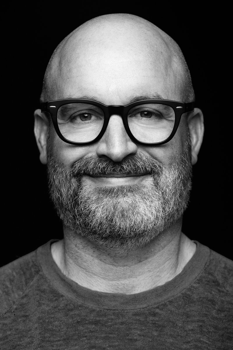 scicomm's tweet image. Tomorrow’s Huberman Lab episode is with comedian Tom Segura. @tomsegura and @hubermanlab discuss Tom’s creative process, the art of stand-up comedy, the science and neurobiology that underlies humor, and much more.