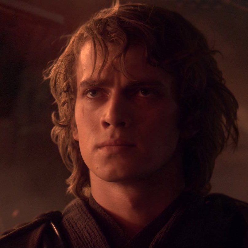 cntariogothic's tweet photo. the contrast from blue to red the closer we get to anakin becoming vader? show stopping, brilliant, tragic, stunning https://t.co/6Pof6hE5sr