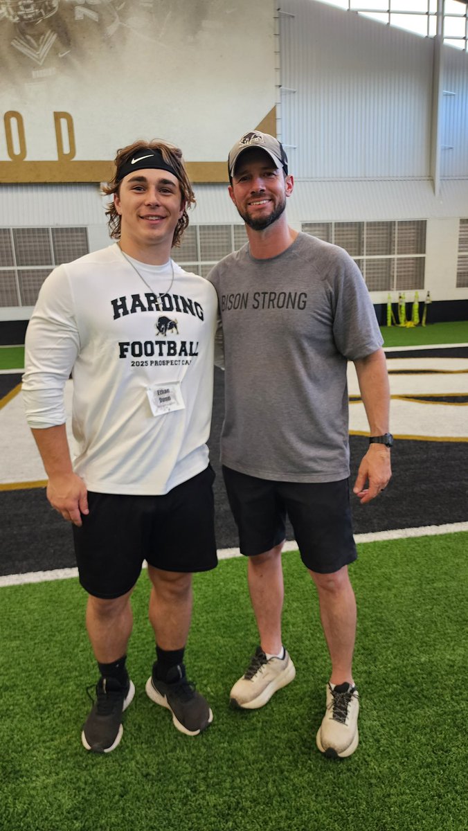 EthanDunn34's tweet image. Had a phenomenal time in Searcy, AR at the @Harding_FB camp! Absolutely loved the atmosphere and I’m happy to have met @hucoachmote and @MattUnderwoodHU in person! #HonorGod