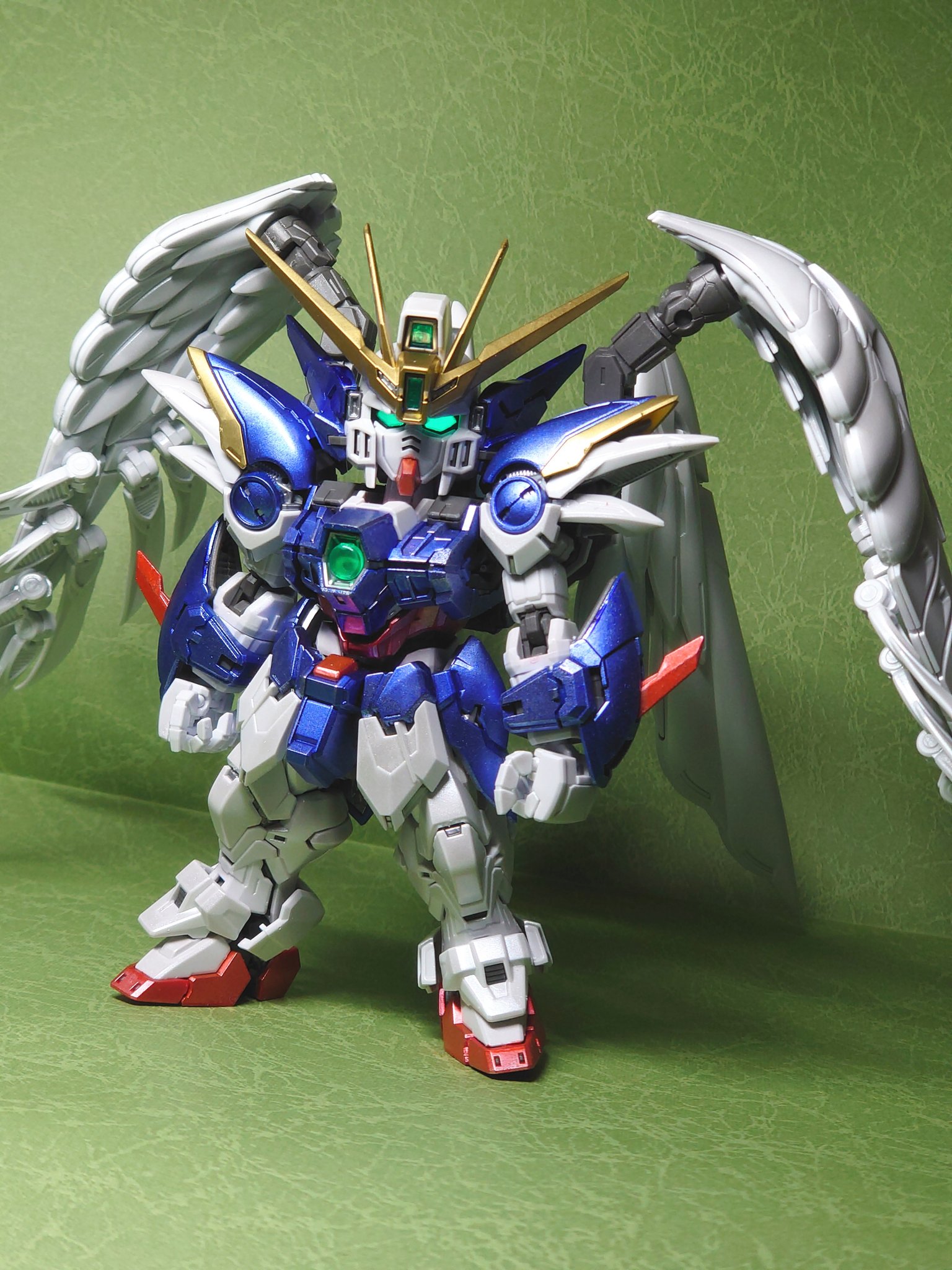 ガンダムW」“俺の姿を見た者は死んじまうぞぉ！” オリジナル飛行