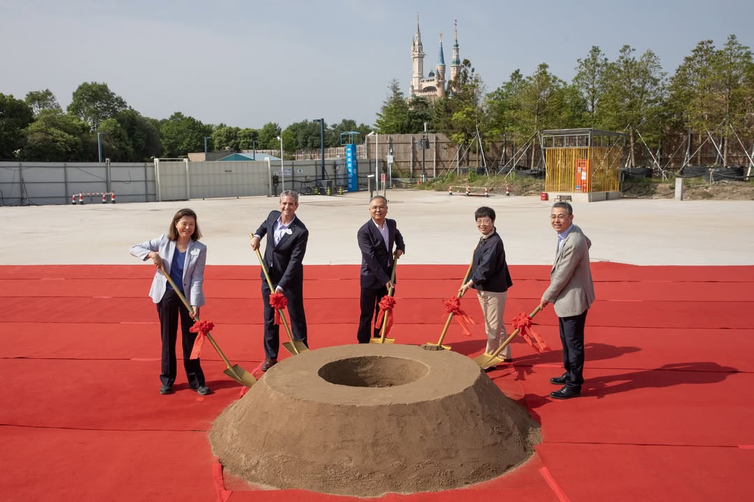 ScottGustin's tweet image. NEW: Shanghai Disneyland officially broke ground this morning on its upcoming Spider-Man-themed land. The new land will be adjacent to Zootopia and will feature the park's first major Marvel-themed attraction.