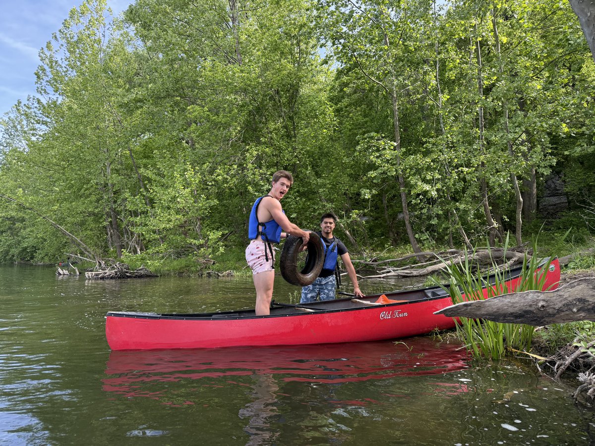River Canoe Clean Up 🧼 🛶