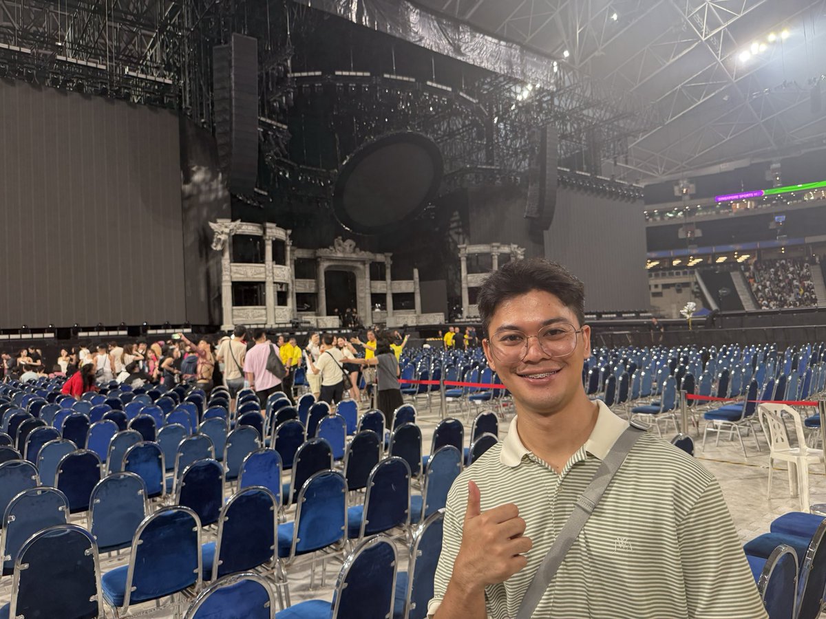 notthxtserious_'s tweet image. before and after the concert. haggard na at lapot but it was the best 2 hours of my life. monsters never die
