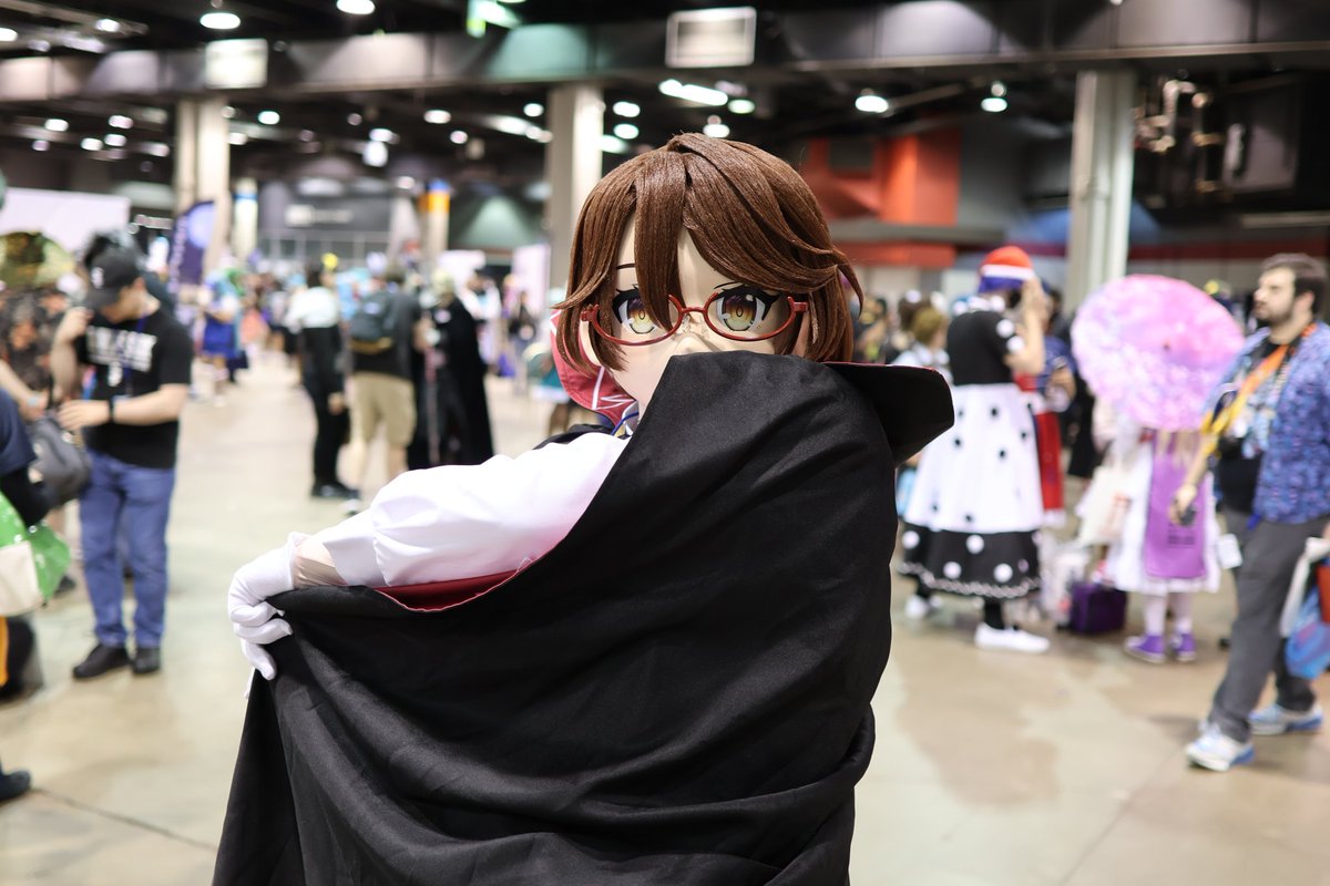 A very brief "look" at Sumireko 
📷: <a href="/laseryabai/">LaserYabai @ Home!</a>