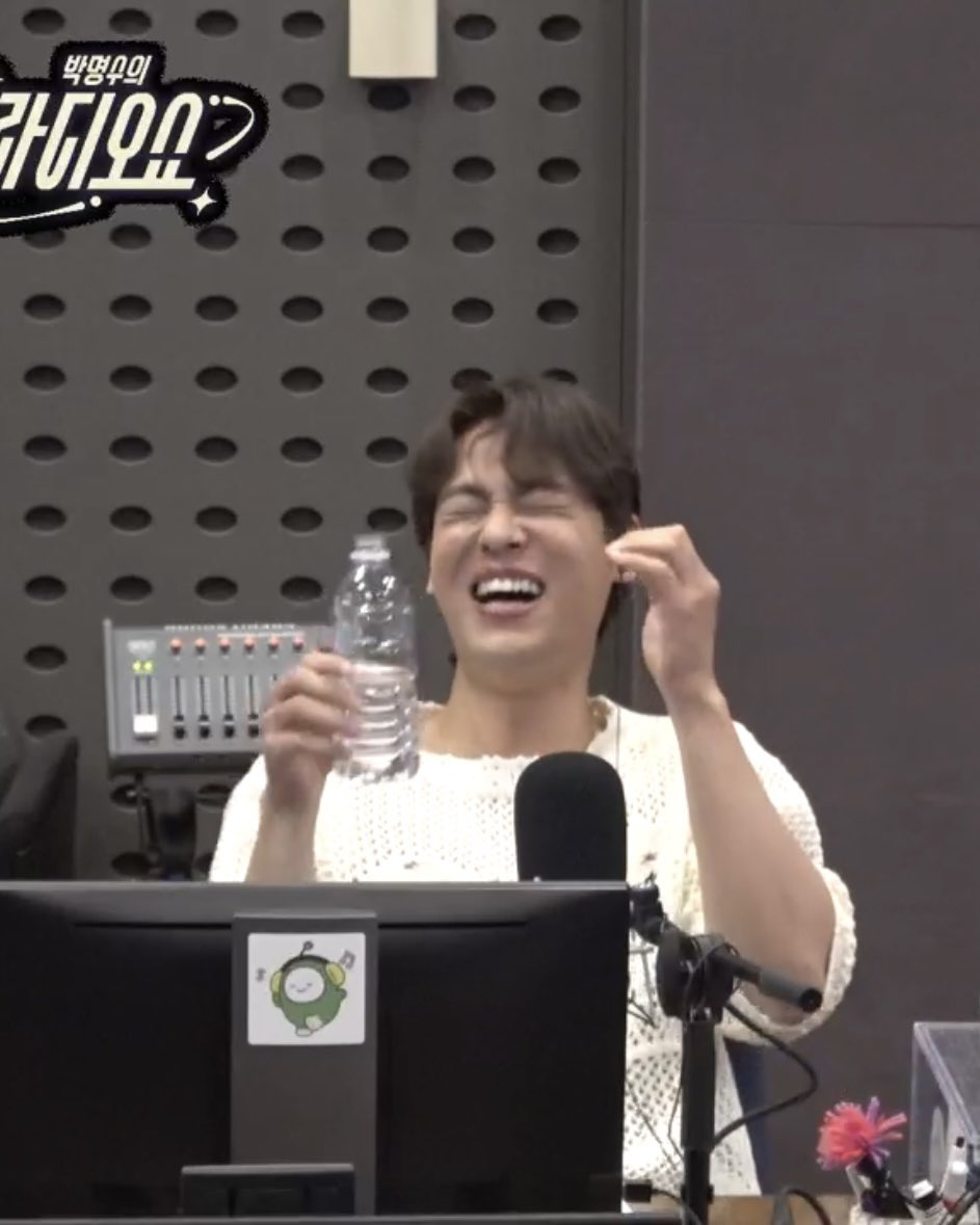 jermchoi's tweet photo. 😆 https://t.co/etDhWnrLJZ