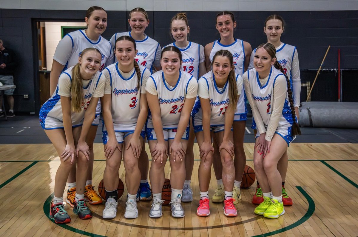 3-0 this weekend at Live at the Lakes!! We love how hard our players work and how much they support each other 🩵 Team energy is amazing and we are excited for our next few tournaments!!
(4th game was a forfeit - 4-0 if you count it 😁)