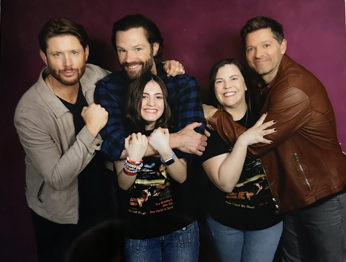 What a special day bonding with my daughter at #SPNNJ! She was so nervous to meet <a href="/jarpad/">Jared Padalecki</a> and he was the sweetest. Of course it’s always a treat to see <a href="/mishacollins/">Misha Collins</a> and <a href="/JensenAckles/">Jensen Ackles</a> 💙 #SPNFamily