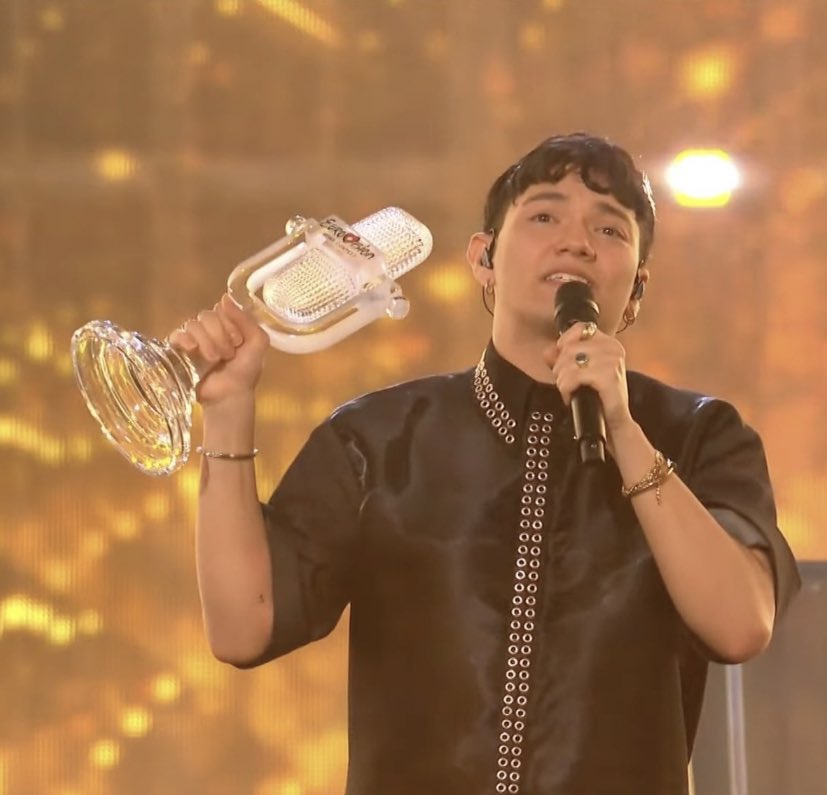 È ufficialmente l'anno della vittoria dei twink #Amici24