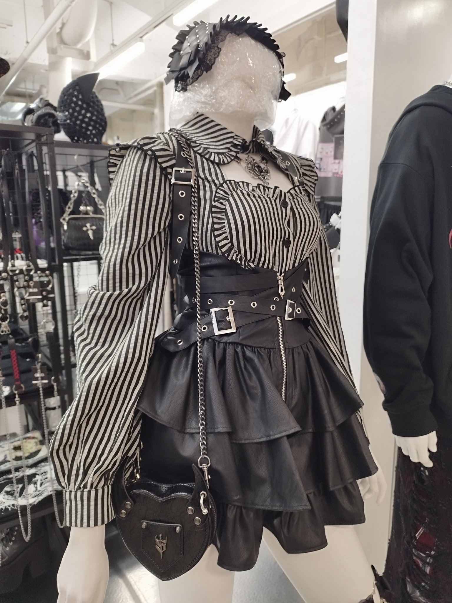 ワンピース IMVAL / Leather Set Up [BLK] qooza QOOZA【クーザ】 on X: 
