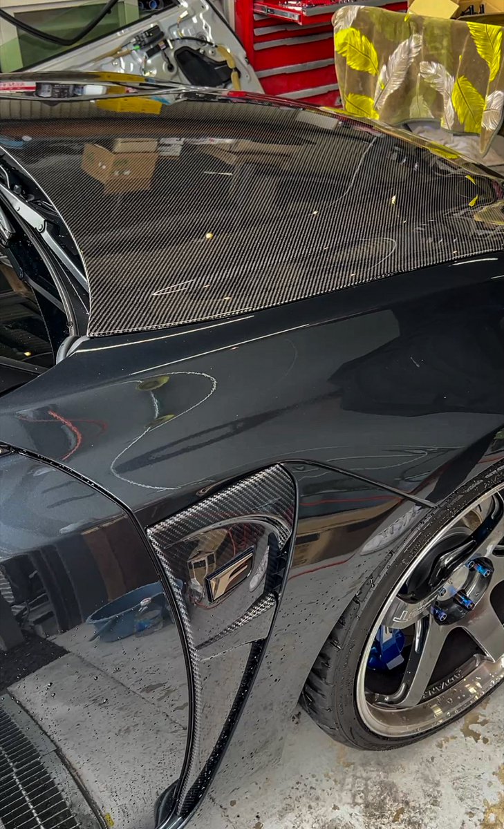 LEXUS_F5000's tweet image. SEIBON炭素化&amp;amp;lems🌈ストロー化✨
裏のピアノにしたらエロ反射してる🤤
#LEXUS
#GSF
#SEIBON
#LEMS