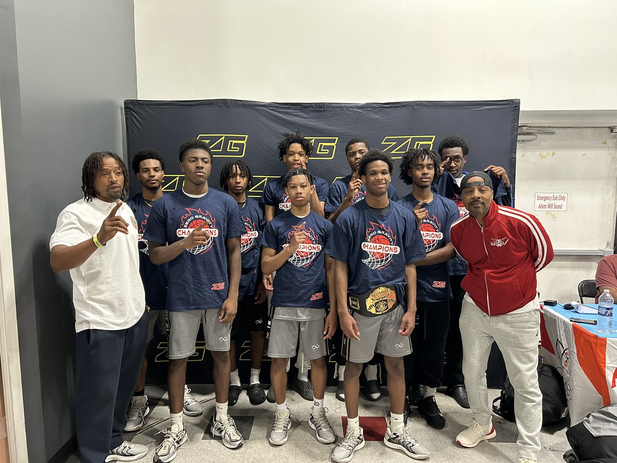 zg_midatlantic's tweet image. Congratulations to YM Athletics Elite HS team on securing the win this weekend at #ZGBattlefotheBeltDC 🏀‼️