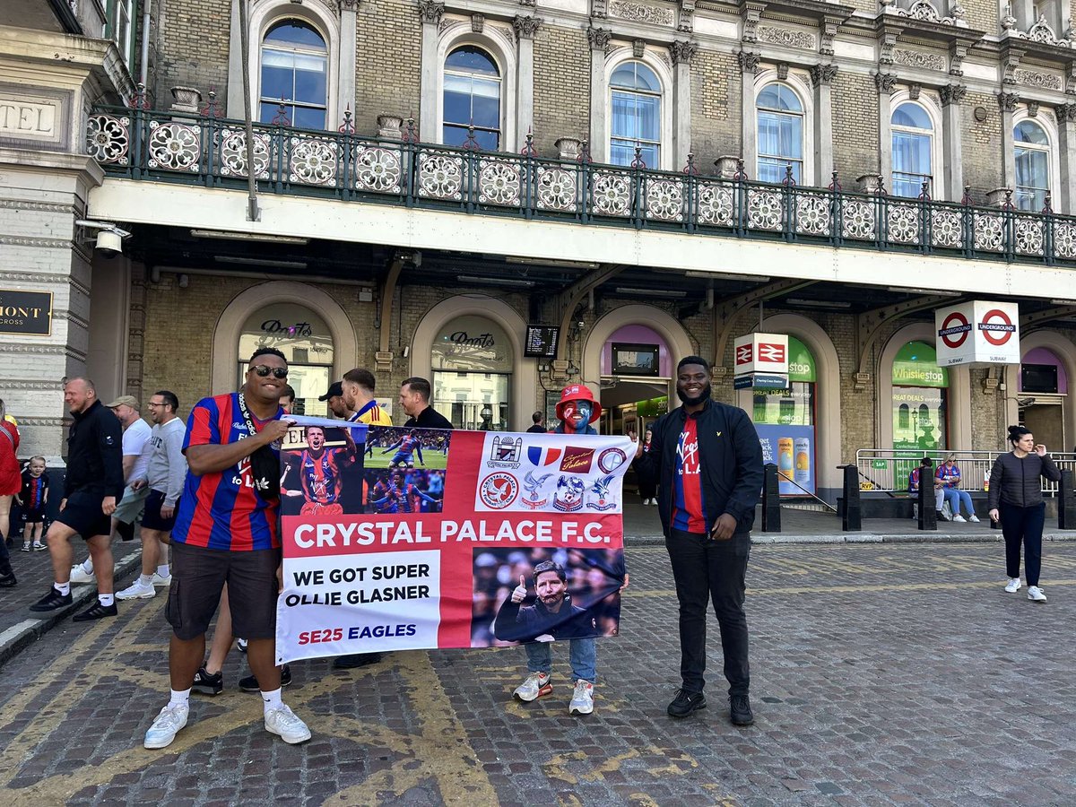 Joe89253640's tweet image. Yesterday was everything I could’ve dreamed of, and more. The greatest day of my life. I got to embrace the people I’ve shared Palace with over the years, along with complete strangers who felt like lifelong friends by full-time. Unforgettable.

#CrystalPalace #CPFC #FACupFinal