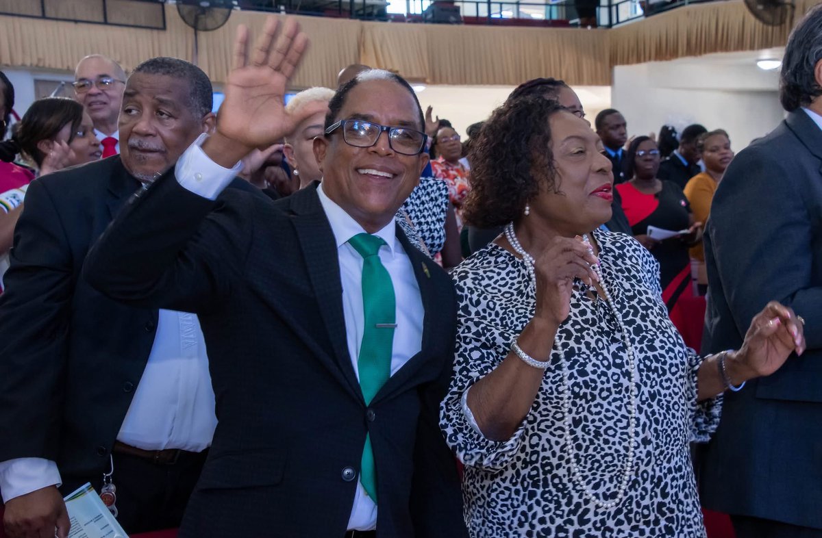 Babsy_grange's tweet photo. We kicked off #WorkersWeek & #LabourDay2025 with worship at Portmore Holiness Christian Church!
This year’s National Project: the Mason River Environmental Park in Clarendon. (1/2) https://t.co/EEWcziYUaK