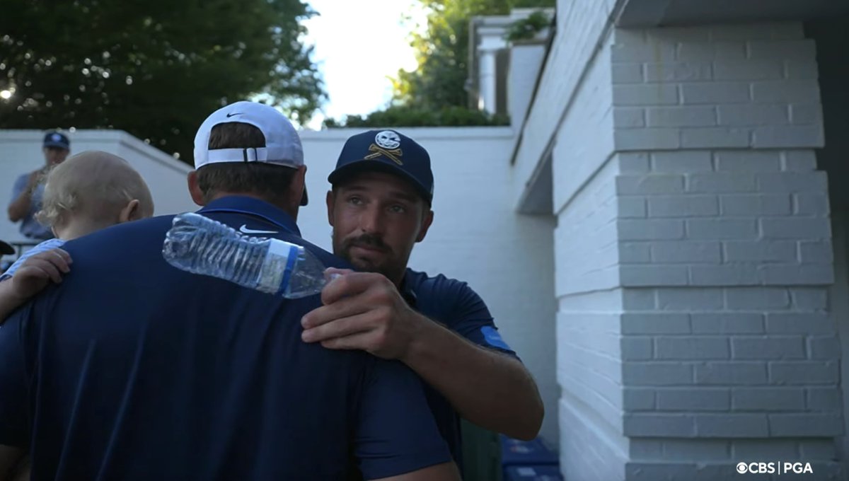Gotta tip the cap to Bryson for always showing so much respect in defeat.

"Great job, proud of you."