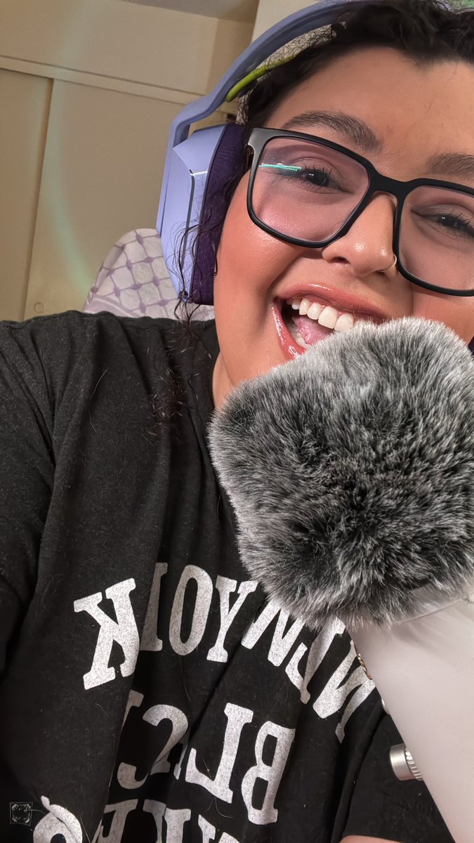 Currently liveeee! Come join and react to the Yankees vs. Mets 

twitch.tv/s0phierambles