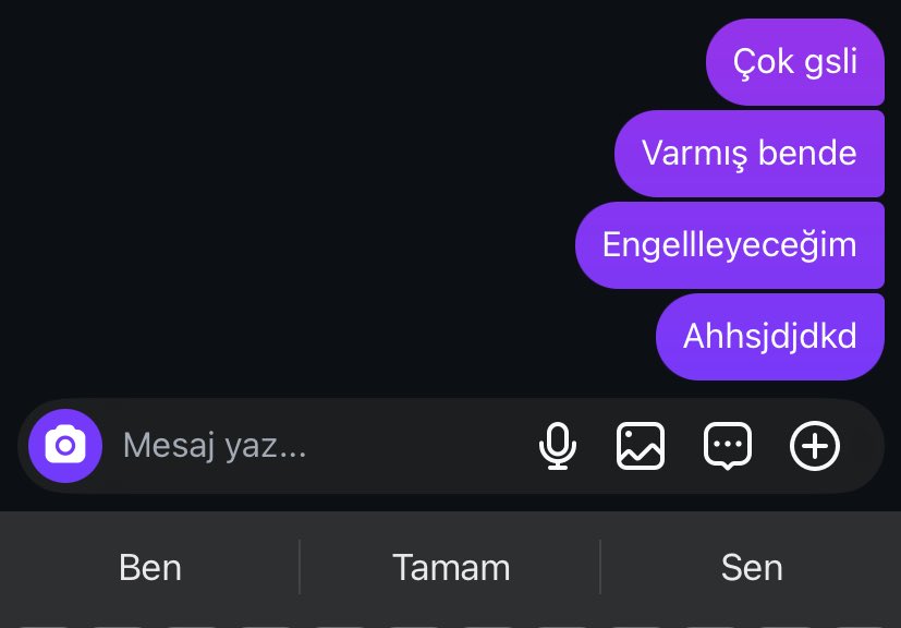 Hikayeleri görünce ben ahahshhshs