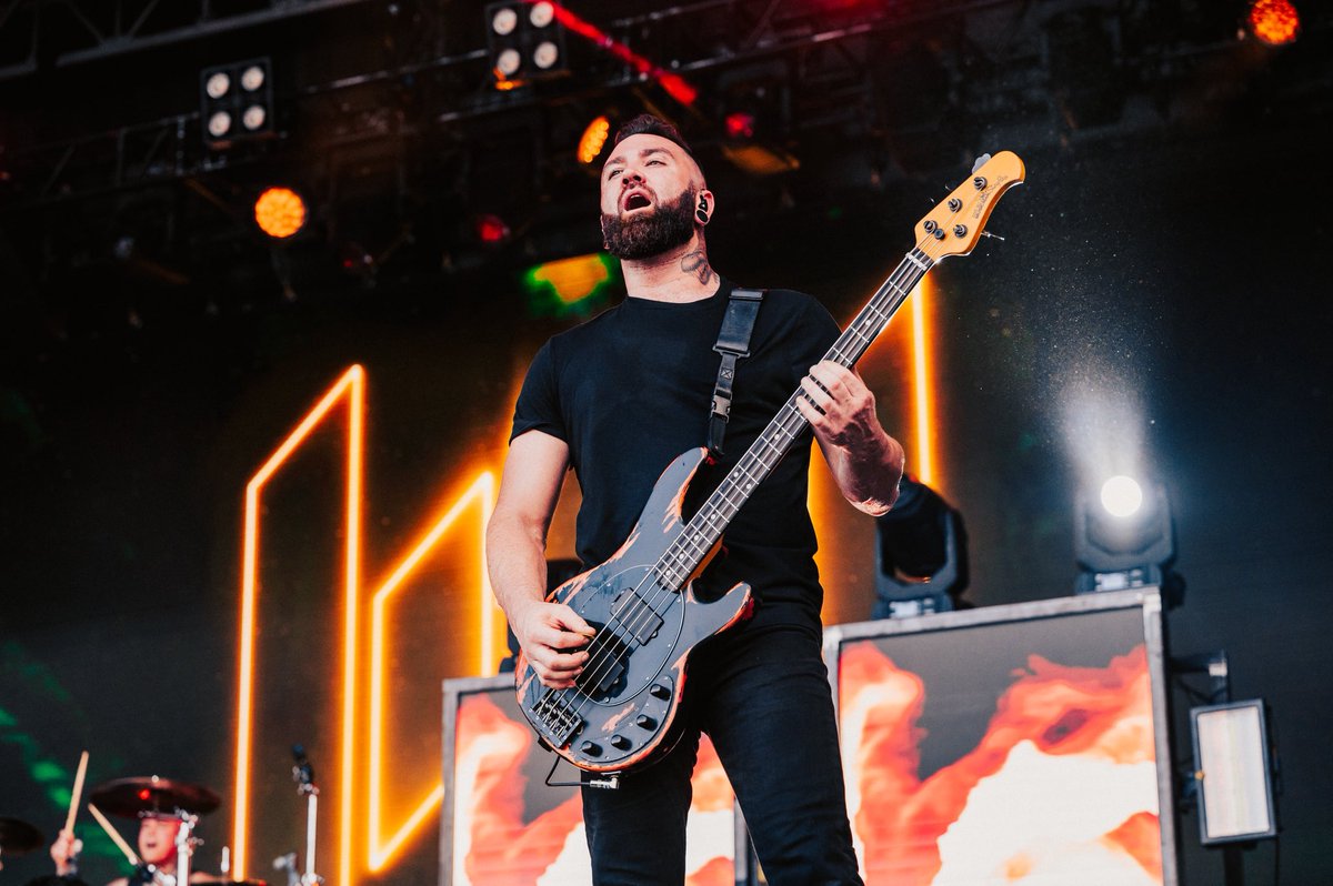 RockvilleFest's tweet photo. Incinerating the Inferno. @MemphisMayFire https://t.co/KXtOwcnkfu