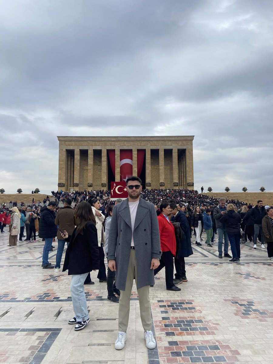 _SerhatSever's tweet photo. Bir çift Mavi Gözün ışığında… https://t.co/LAvTEsiUn8