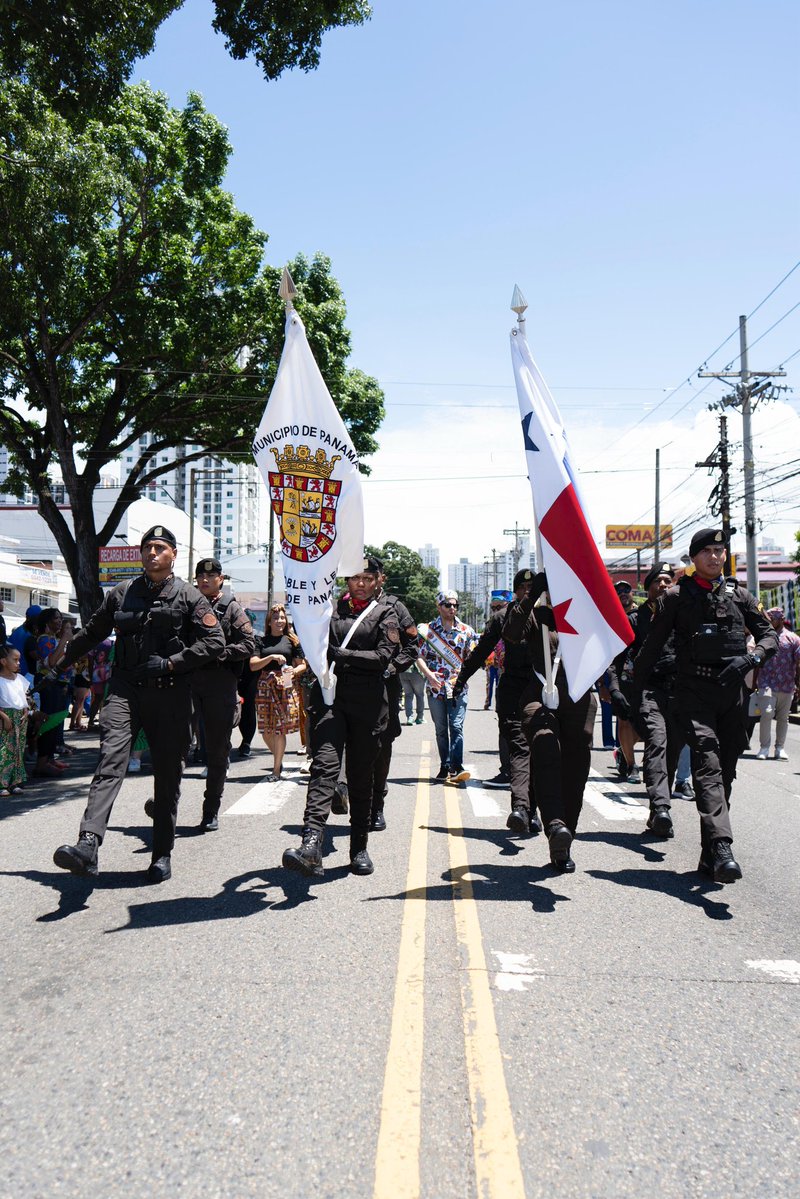 Panamaalcaldia's tweet image. Hoy acompañamos a nuestros amigos de Rio Abajo en el desfile de la Etnia Negra. ¡celebrando con orgullo nuestras raíces!.