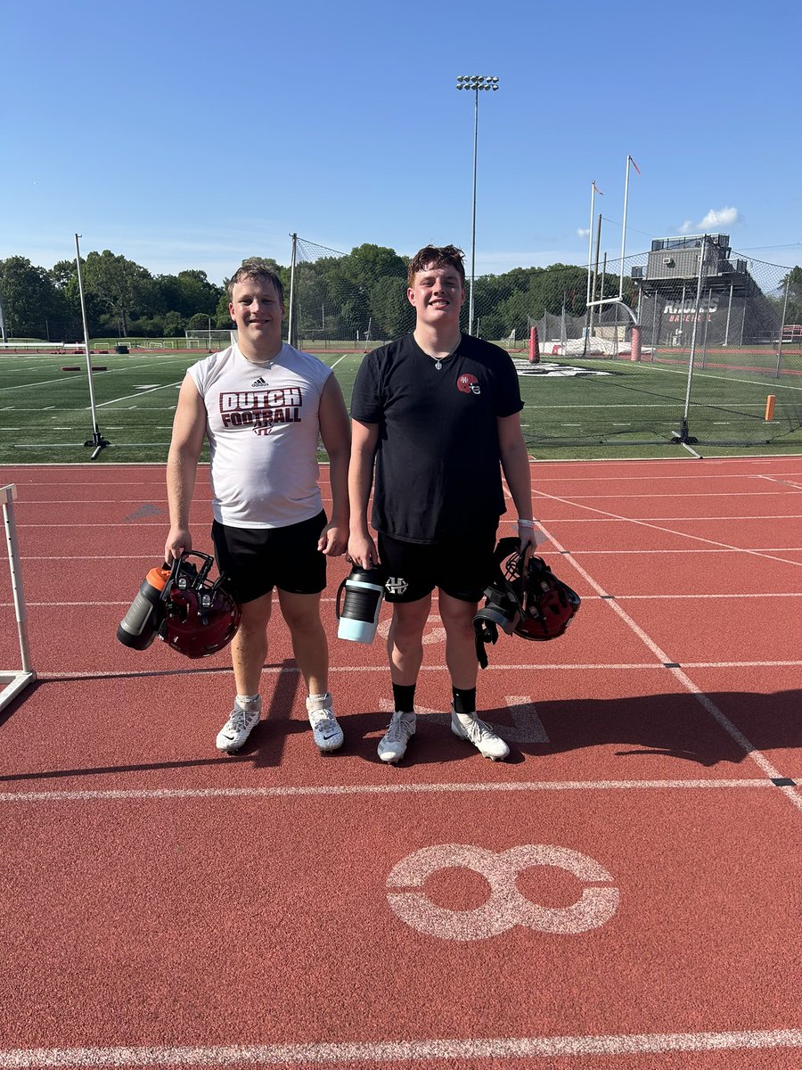 Ames Wheeler (@ameswheele66010) on Twitter photo Had a great day in Memphis at <a href="/RhodesCollege/">Rhodes College</a> I really appreciate the opportunity to work with <a href="/CoachBrown60/">Antonio Brown</a>
<a href="/louieculley50/">Louie Culley</a>
<a href="/hollandhall/">Holland Hall School</a>
#ThankfulandGrateful
#TMRollsdeep Had a great day in Memphis at <a href="/RhodesCollege/">Rhodes College</a> I really appreciate the opportunity to work with <a href="/CoachBrown60/">Antonio Brown</a>
<a href="/louieculley50/">Louie Culley</a>
<a href="/hollandhall/">Holland Hall School</a>
#ThankfulandGrateful
#TMRollsdeep
