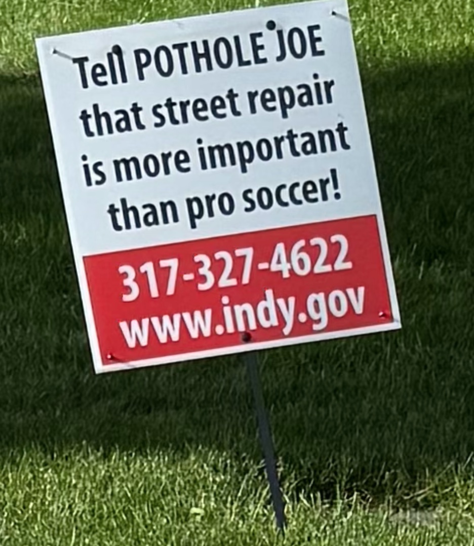 mccarthy_pm's tweet photo. The people are not happy.  Saw this driving around town the other day. https://t.co/18Vjbsq3Di